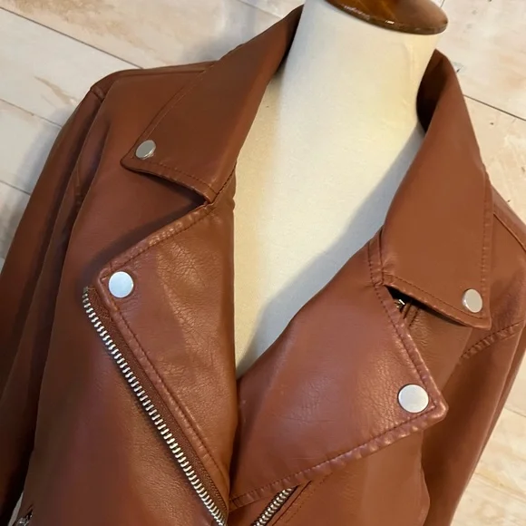 Anthropologie Robyn faux leather moto jacket size L